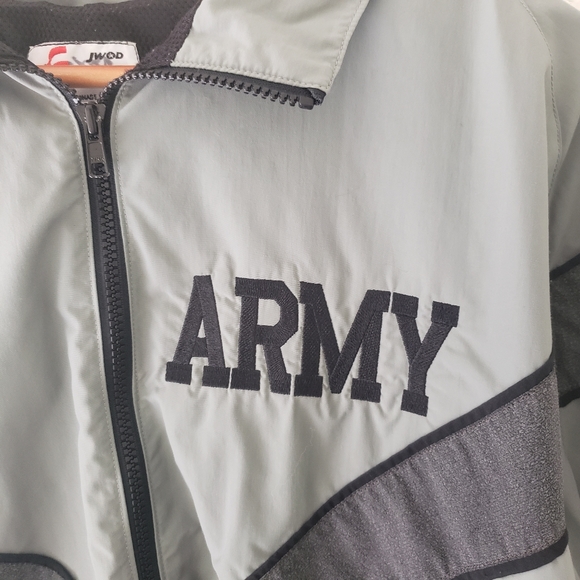 Army PT jacket - Picture 4 of 6